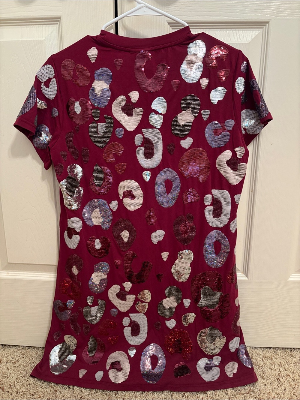 QUEEN OF SPARKLES Burgundy Sequin Leopard Print T-Shirt Dress - Picture 2 of 2